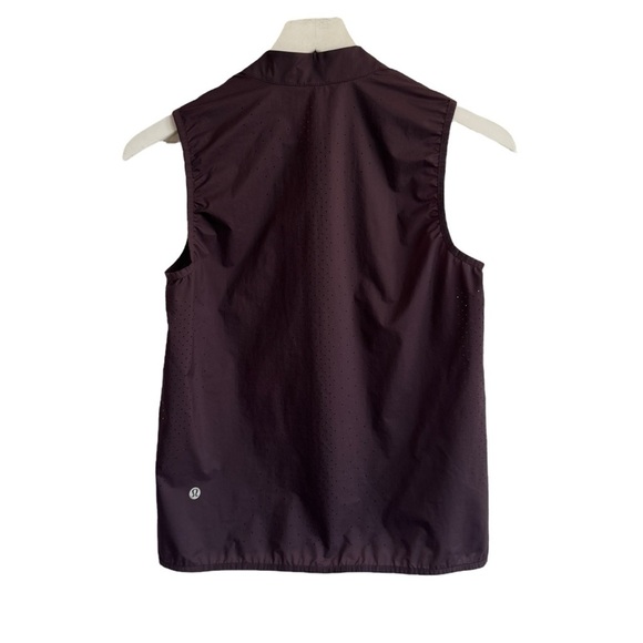 Lululemon Like The Wind Vest, Pelt, Size 2 - Picture 12 of 14